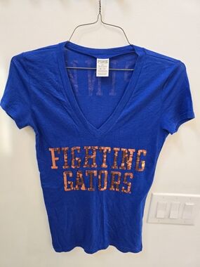 PINK Victoria's Secret Royal Blue V-Neck Tee with Orange 'Fighting Gators' Print